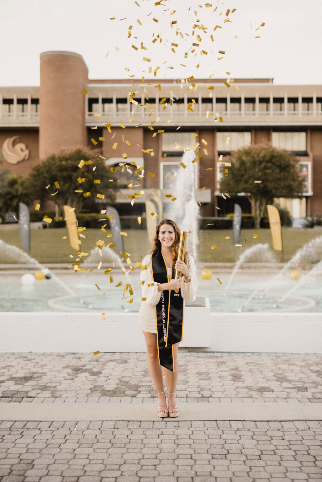 local ucf orlando graduation grad photographer photographers photography packages university of central florida photo