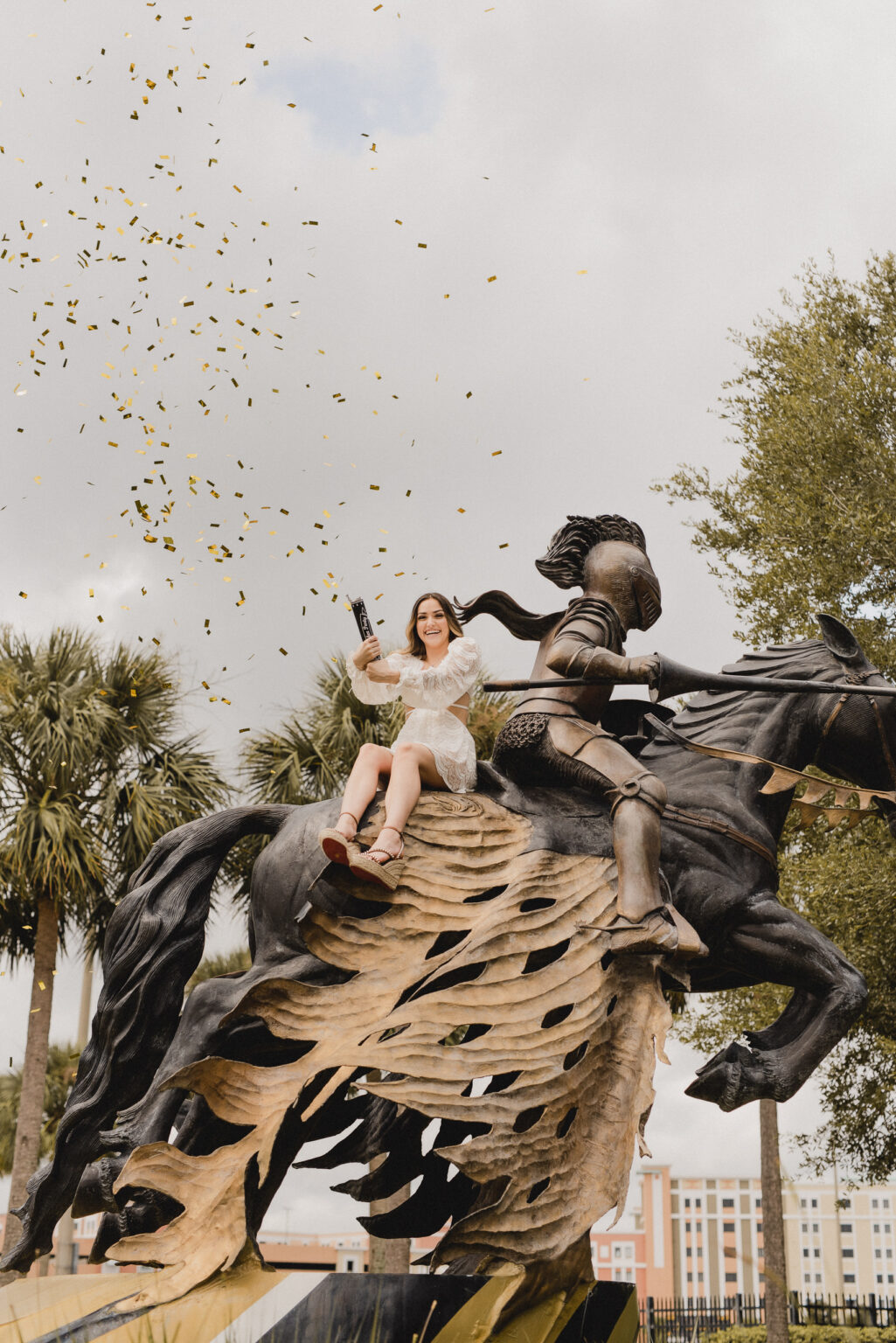 local ucf orlando graduation grad photographer photographers photography packages university of central florida photo