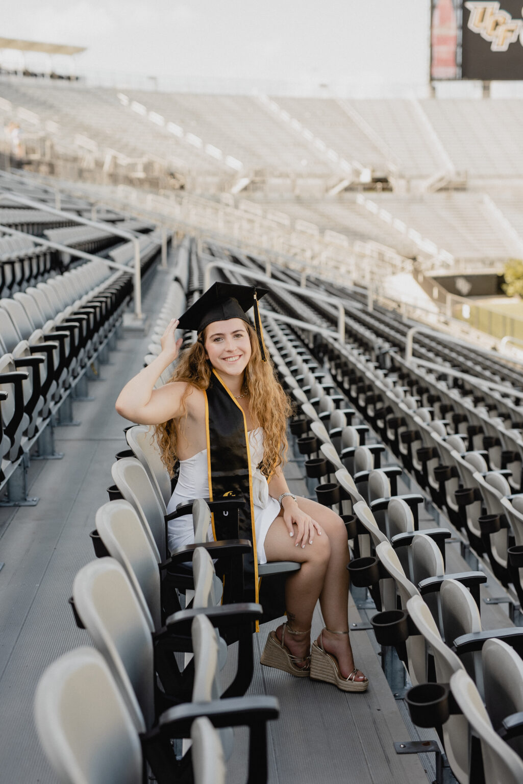 local ucf orlando graduation grad photographer photographers photography packages university of central florida photo