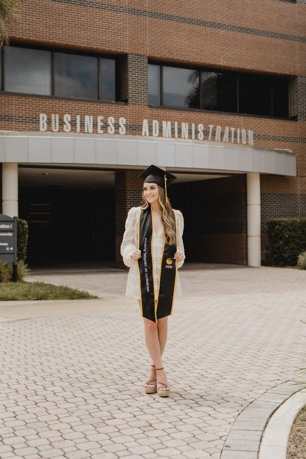 local ucf orlando graduation grad photographer photographers photography packages university of central florida photo