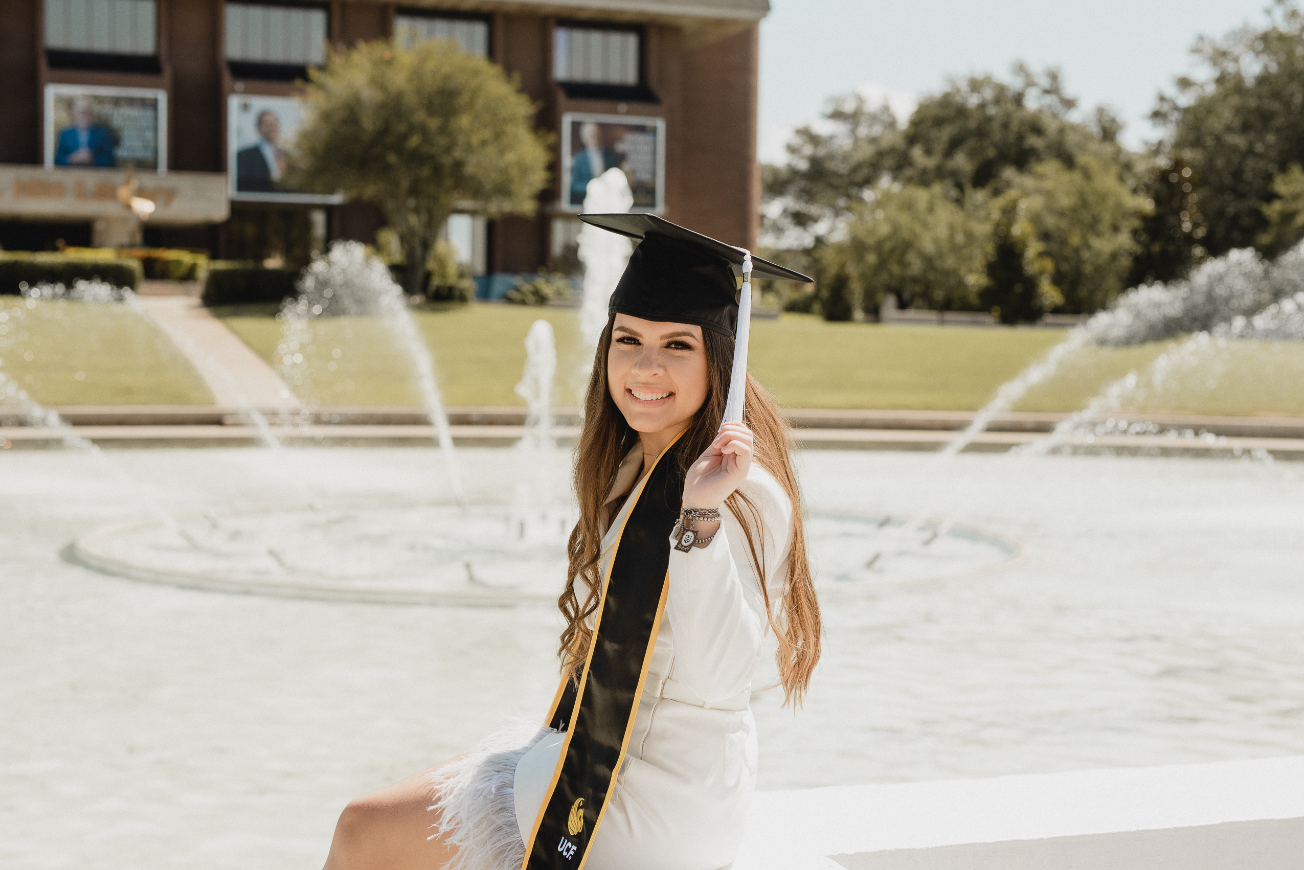 local ucf orlando graduation photographer photography packages grad university of central florida