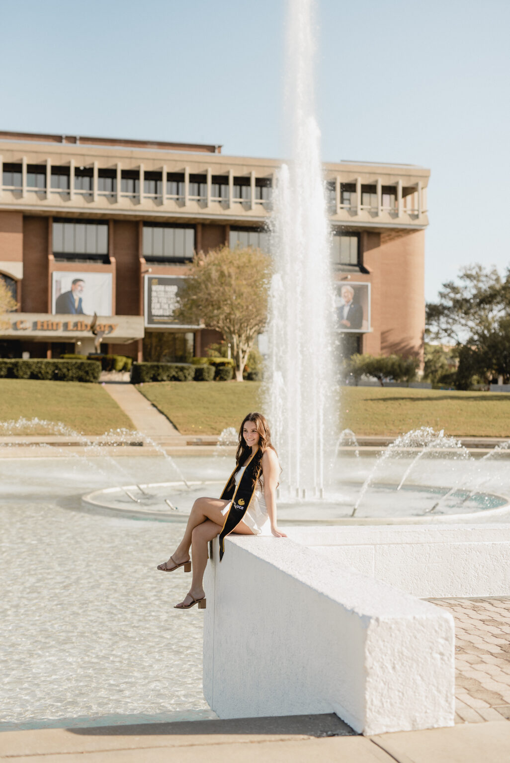 local ucf orlando graduation grad photographer photographers photography packages university of central florida photo