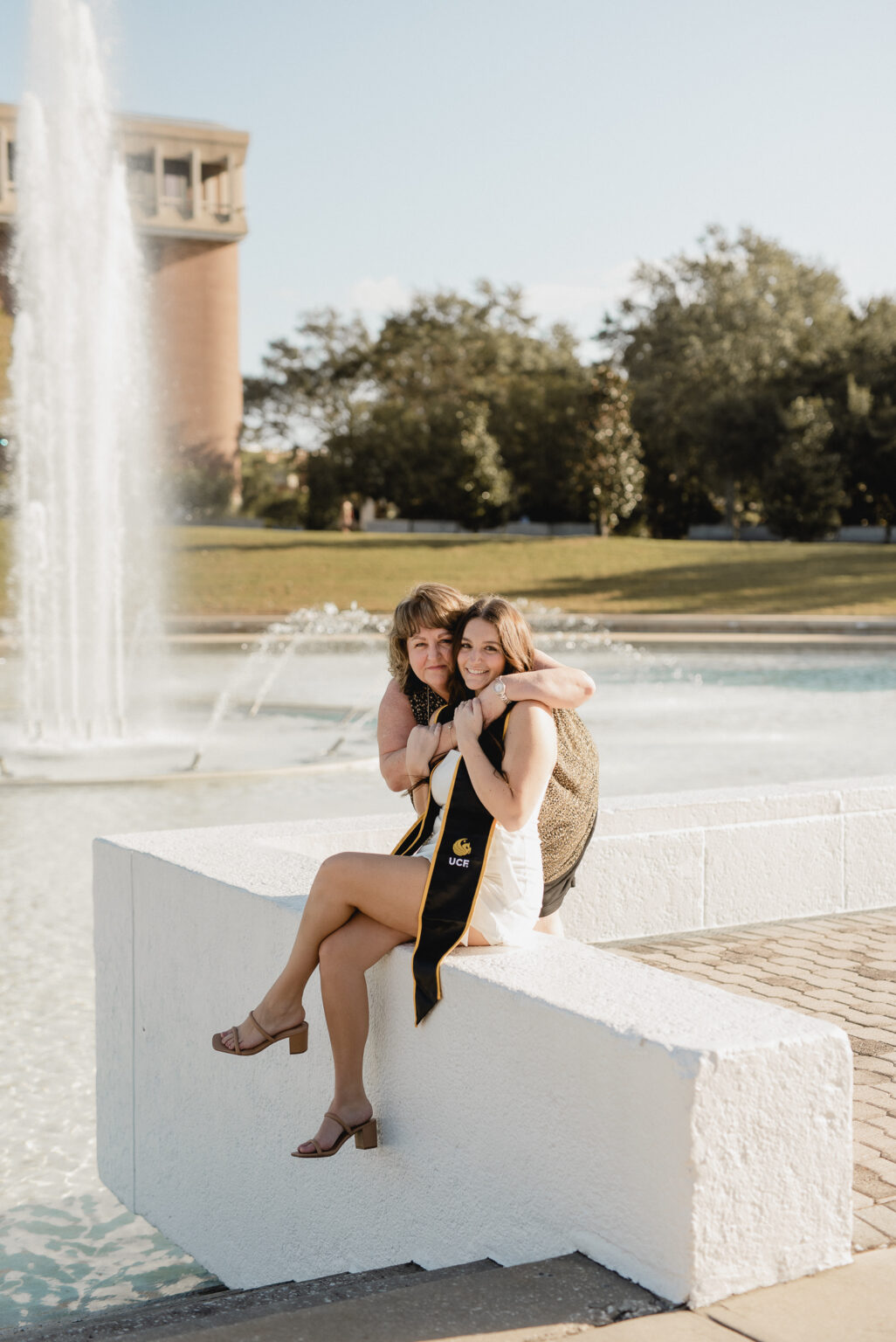 local ucf orlando graduation grad photographer photographers photography packages university of central florida photo