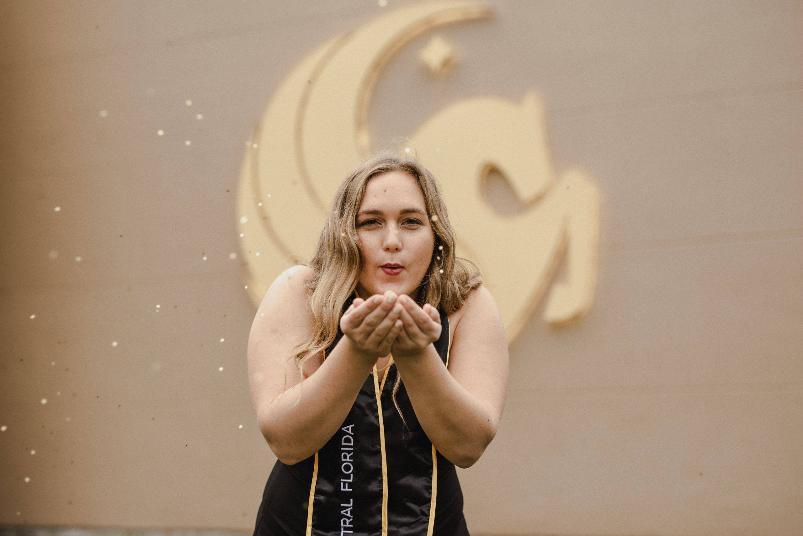 ucf orlando graduation photographer local packages