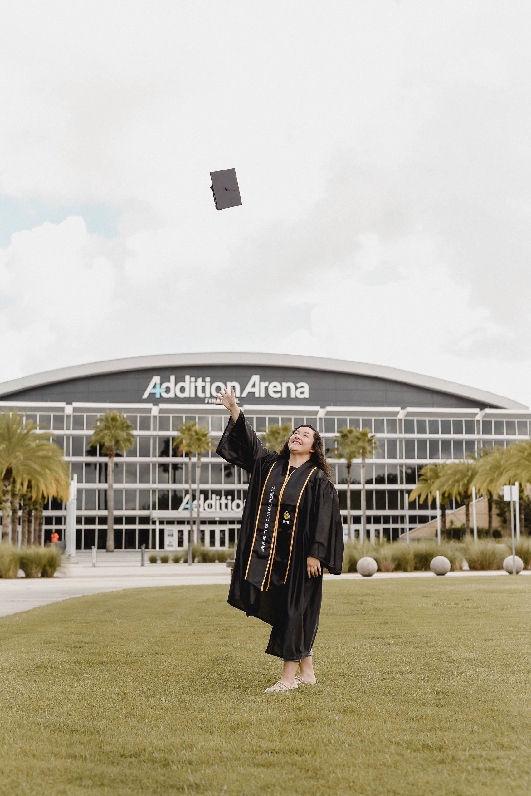 local ucf orlando graduation photographer photography packages grad